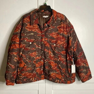 GOOD AMERICAN Camo Trucker Jacket